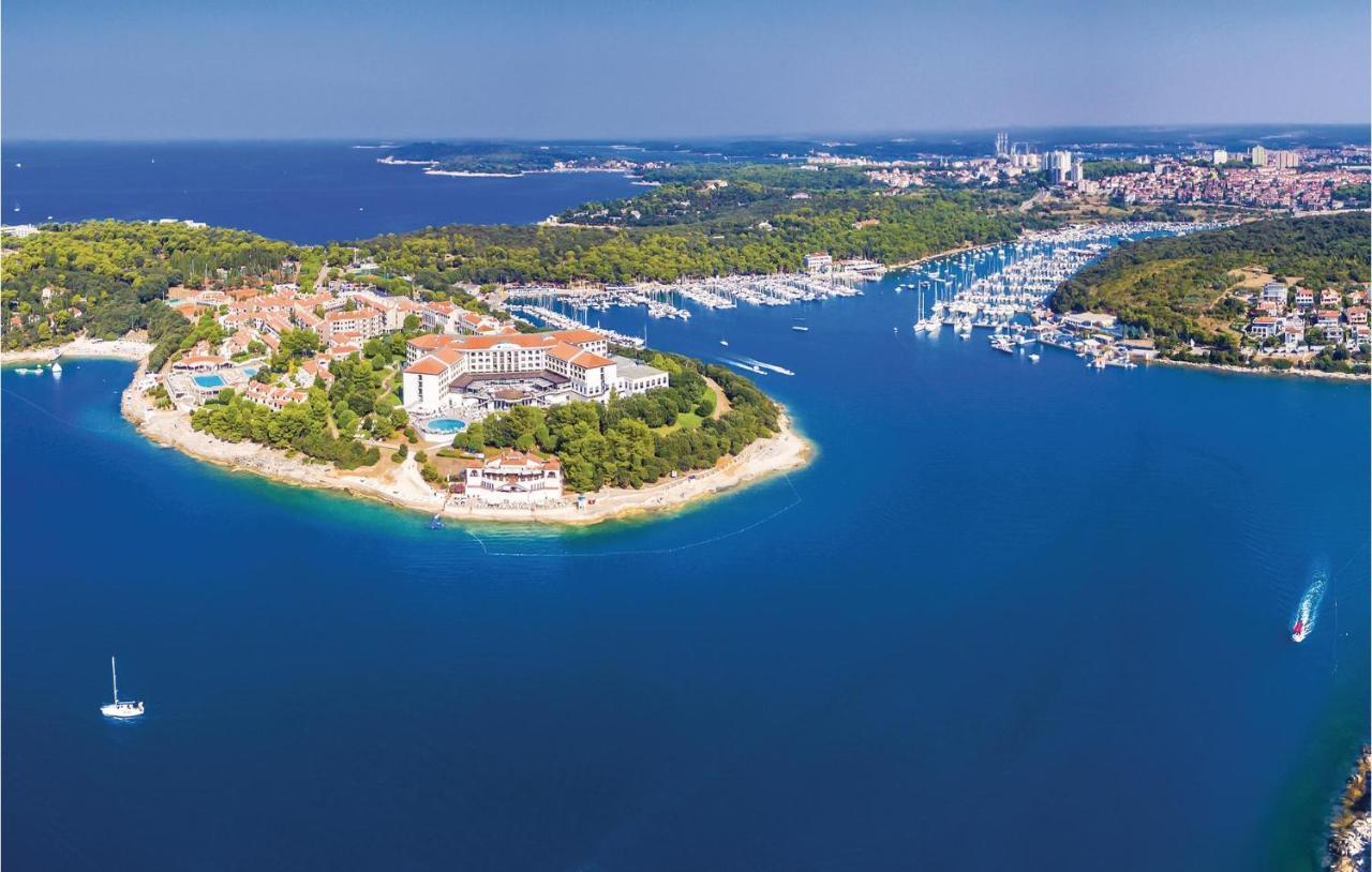 1 Bedroom Awesome Apartment In Pula Exterior foto