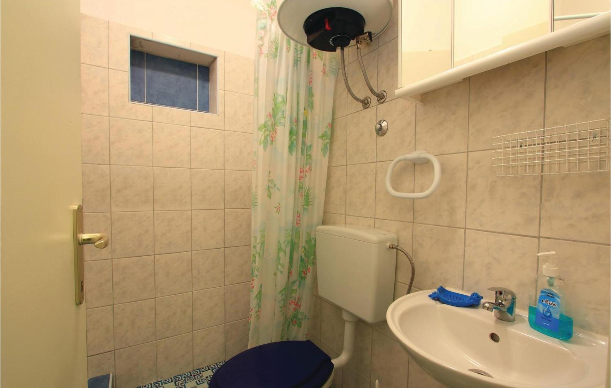 1 Bedroom Awesome Apartment In Pula Exterior foto
